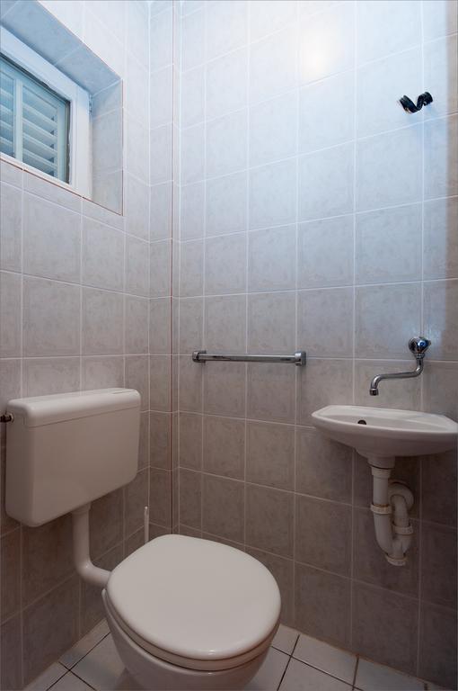 Maslinov Hlad Apartment Barbat na Rabu Room photo